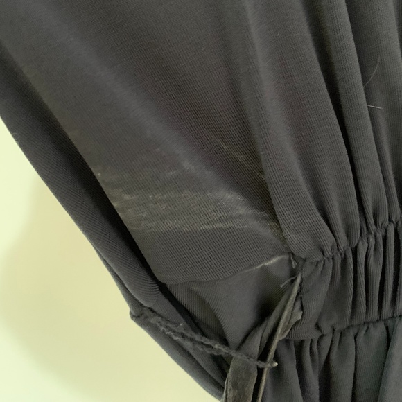 BCBGMaxAzria Black Wide V-Neck Long Sleeves Blouse - Picture 9 of 9